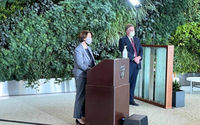 Sen. Amy Klobuchar and Mayo Clinic doctors highlight crucial work on combating misinformation around COVID-19 vaccines